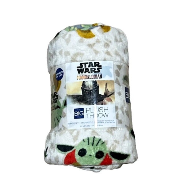 Star Wars The Mandalorian Grogu The Big One Plush Throw Blanket -Perfect Gift - Picture 1 of 2